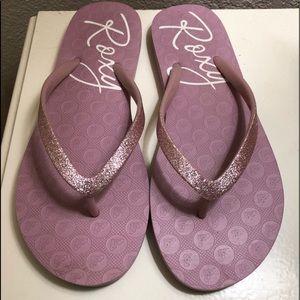 Roxy sandals